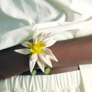 New! ZARA Tropical Flower bead bracelet • NWOT
